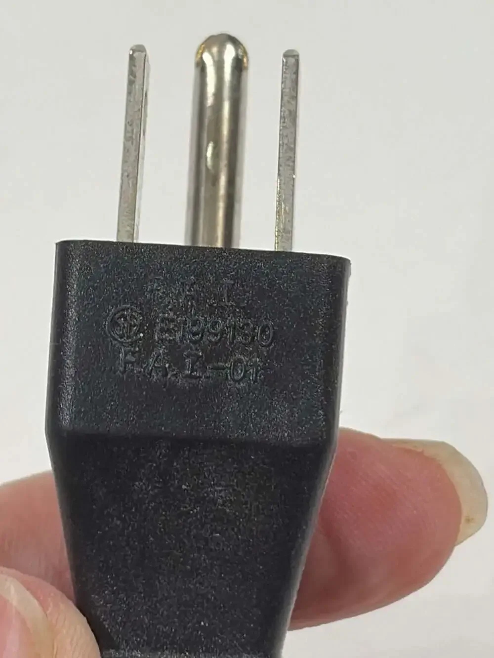 Genuine Dell ADP-90FB PA-9 Family 90W AC Power Adapter